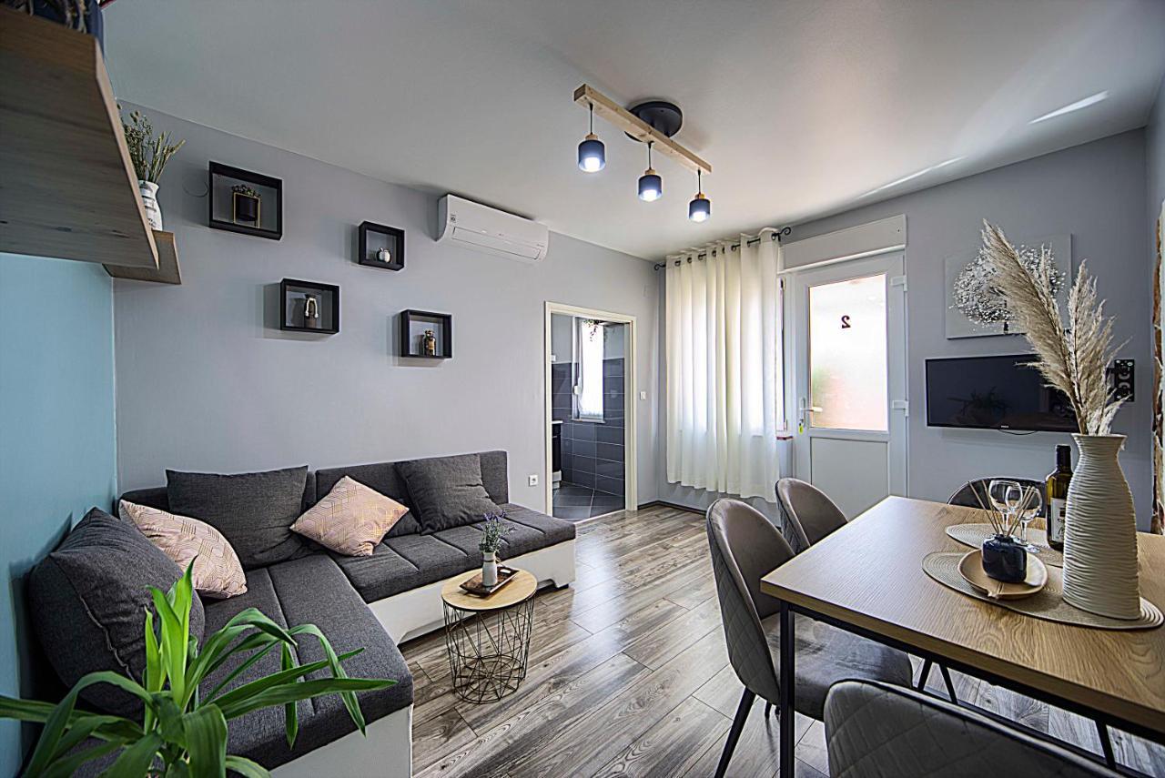 Korado Apartment *