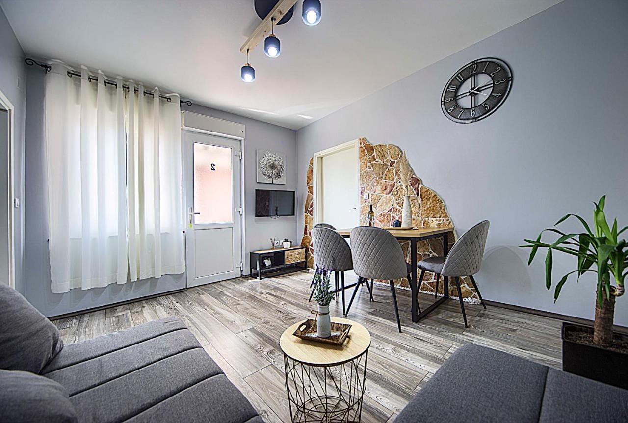 Apartment Korado Pula